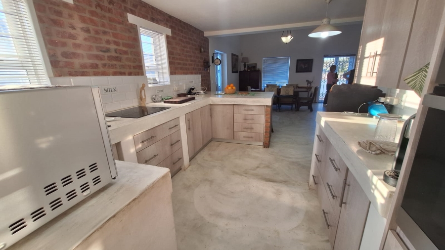 3 Bedroom Property for Sale in Stilbaai Oos Western Cape